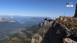 Tragedia nel mondo degli sport estremi muore il base jumper Uli Emanuele [upl. by Jari]