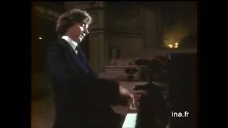 Krystian Zimerman  Chopin Waltze op 70 N 1 [upl. by Darcie]