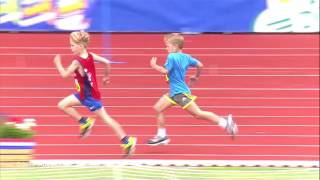 ASICS NK Atletiek 2016 Kidsrun 400 m [upl. by Mientao]