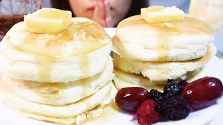 【ASMR】カナダのメープルをかけてリコッタチーズパンケーキを食べてみた ricotta cheese pancakes with maple【咀嚼音eating sounds먹방】 [upl. by Heger]