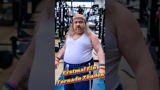 Einen Tornado Zünden oder Sport machen bei MC Fit  lachen funny memes [upl. by Maribelle104]