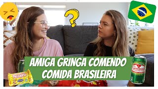 AMIGA GRINGA EXPERIMENTANDO COMIDA BRASILEIRA  minha amiga holandesa comeu paçoca 🇧🇷 [upl. by Attenev]