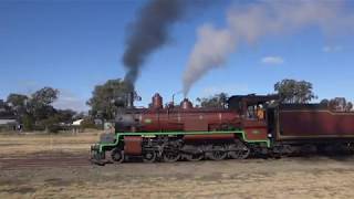 Winter Steam Train trip to Wallangarra [upl. by Catie]