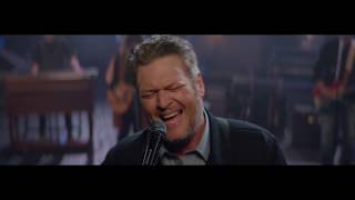 Blake Shelton  God’s Country Live from The Soundstage Sessions [upl. by Nnayram498]