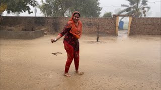 Punjabi Kudi Ka Bhaari Baarish Mei Desi Dance [upl. by Chil932]