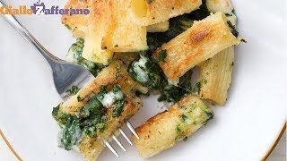 PASTA GRATINATA AL FORNO CON SPINACI  Ricetta in 1 minuto [upl. by Hickey]