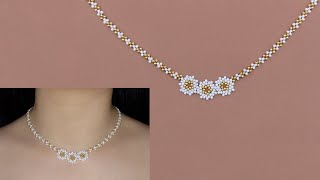 Beaded White Flower Pendant Necklace with Gold amp White Seed Beads How to Make Beaded Necklace花形串珠项链 [upl. by Ihcego]