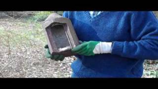 How to clean a Schwegler Birdhouse [upl. by Armstrong]