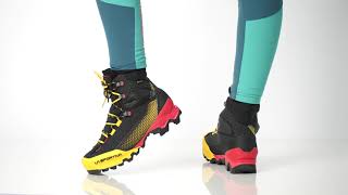 Aequilibrium ST GTX BlackYellow on Woman [upl. by Retsek603]