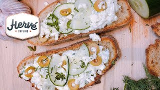 Recette Tzatzíki Grec sur toast pour lapéro facile et diététique  Hervé Cuisine [upl. by Pirbhai]