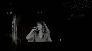 august  illicit affairs  Taylor Swift THE ERAS TOUR Singapore 240304 [upl. by Nellaf]