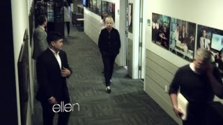 Web Exclusive Tim McGraw Tries to Scare Ellen [upl. by Tresa]