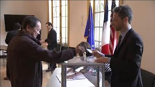 Los territorios de ultramar inauguran la segunda vuelta de las presidenciales francesas [upl. by Tsew]