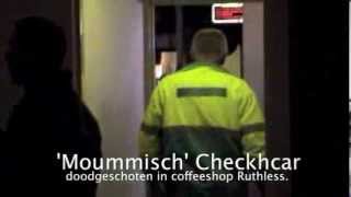 Moummisch vermoord in Coffeeshop Ruthless  gesloten om verwarde man met pistool [upl. by Nissy]