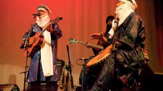 Tinariwen  Aldhechen Manin [upl. by Annawat]