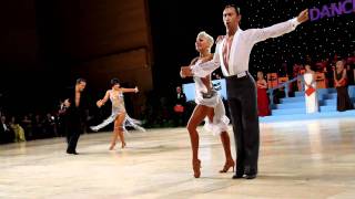 Michael Malitowski and Joanna Leunis  UK Open 2010 Cha Cha [upl. by Desberg]