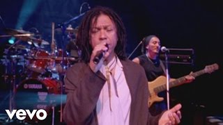 Djavan  Om Ao Vivo [upl. by Ahsoet]