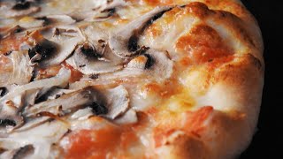 Najlepsza domowa pizza jak z pizzerii Jak zrobić ciasto na pizzę  The best homemade PIZZA  ENG SUB [upl. by Meryl]