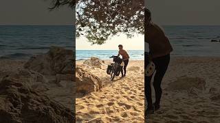 EP09 está sensacional pedalando litoral da Grécia 🇬🇷🫶🏽 biketour biketouring bikepacking [upl. by Anaiad]