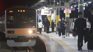 【電球切れ】415 1899T 209系 ﾄﾀ82編成 中央線快速武蔵小金井行き 新宿駅到着シーン [upl. by Care]