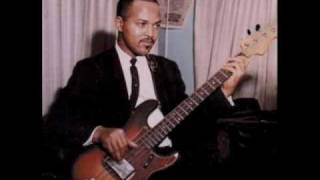 James Jamersons isolated bass on quotStanding In The Shadows Of Lovequot [upl. by Cupo]