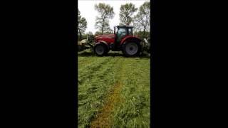 Massey Ferguson 6499 Dyna6 met Krone triple maaier [upl. by Fagin]