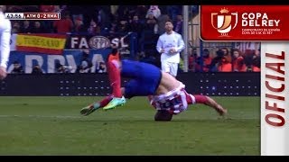 Escalofriante caída de Manquillo tras la falta de Ronaldo Copa del Rey [upl. by Kenley]