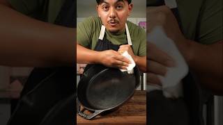 This is how I like to season and eat a cast iron pan WASH with little soap afterwards cookingtips [upl. by Puduns]