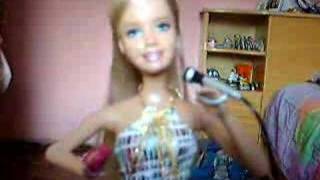 Barbie cantando [upl. by Shih]