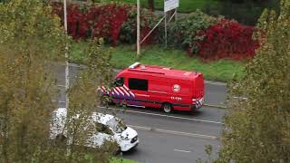 Brandweer Capelle 171111 onderweg melding persoon te water Schoonhoven [upl. by Eipper]