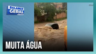 Forte chuva causa alagamentos e vários estragos em Belo Horizonte  BALANÇO GERAL MANHÃ [upl. by Sinegra]