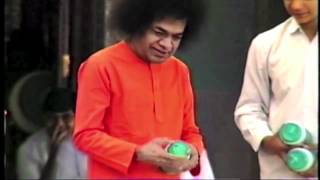 Karuna Sindhu Dasaratha  Sai Bhajan [upl. by Anemolif202]