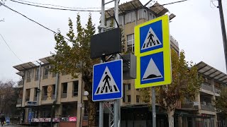 U Partizanskoj ulici postavljena nova saobraćajna svetlosna signalizacija 14 11 2024 [upl. by Kacy]