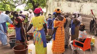 Unité de savonnerie artisanale des femmes de Ndiamacouta [upl. by Valorie]