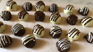 كرات البسكويت و الشوكولاتة سهل و سريع ب ٣ مكونات  3 ingredients Oreo truffles τρουφακια με ορεο [upl. by Yatnohs]