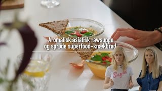 Asiatisk rawsuppe med superfoodknækbrød [upl. by Llekcor]