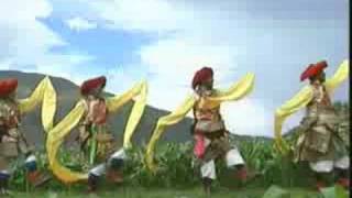 Tibetan Circle Dance KhamBha She Chogyel Norsang [upl. by Pernick116]