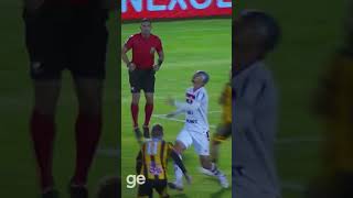 REVEJA O GOL VENCEDOR DO PUSKÁS 2023 GUILHERME MADRUGA FAZ GOL DE BICICLETA  shorts  geglobo [upl. by Rramaj]