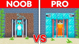 NOOB vs PRO UNDERWATER PRISON Build Challenge in Minecraft [upl. by Hwang]