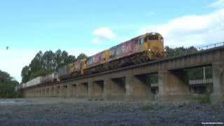 3 locomotives and a DSC on train 939 [upl. by Audri]