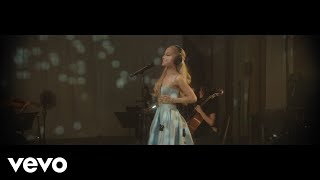 Ariana Grande  Daydreamin Live from London [upl. by Noynek825]