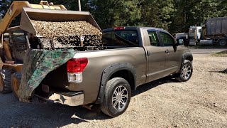 How much gravel can Toyota tundra haul Toyota tundra payload hauling heavy Tundra vs f150 payload [upl. by Rorke]