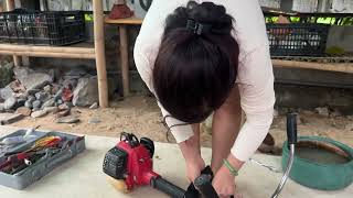 The Genius Girl Repairing Gasoline lawn Mowers Maintenance of Damaged Equipment  Mechanical Girl [upl. by Yttocs]