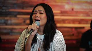 quotONE LIFEquot LIVE PERFORMANCE  Mica Javier [upl. by Ytsur39]