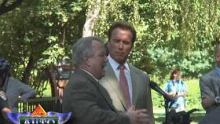 Schwarzenegger Presents Rasers 100MPG Electric Hummer H3 [upl. by Aitnas]