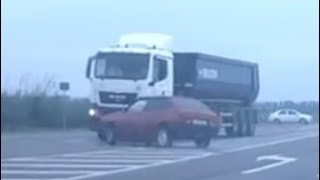 Russia Brutal accident with VAZ near the village of Vasyurinskaya [upl. by Salisbarry]