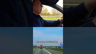 Invoegen op de autosnelweg Hoe gaat dat [upl. by Adamis]