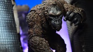 Mezco Toyz King Kong of Skull Island Review [upl. by Zwick251]