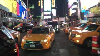 FDNY RESCUE 1 RESPONDING URGENTLY WITH SOME NICE AIR HORN ON 7TH AVE IN TIMES SQUARE MANHATTAN [upl. by Assirahs712]