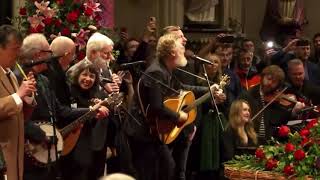 Glen Hansard and Lisa ONeill Perform quotFairytale of New Yorkquot at Shane MacGowans Funeral [upl. by Myrtia]